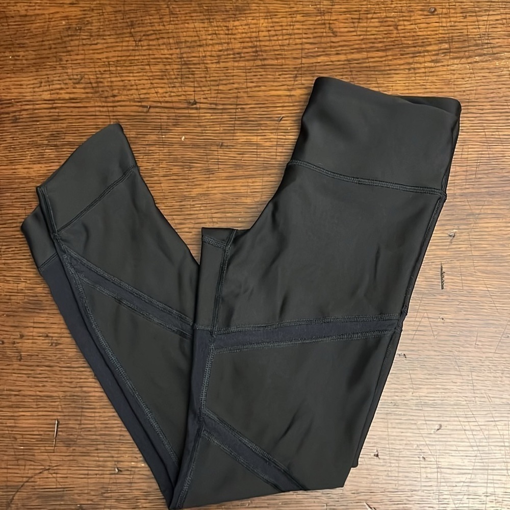 Under Armour Compression Leggings | Medium